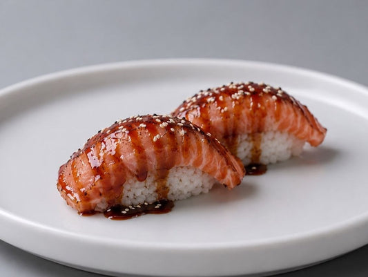 Spicy Salmon Nigiri (2Pcs)